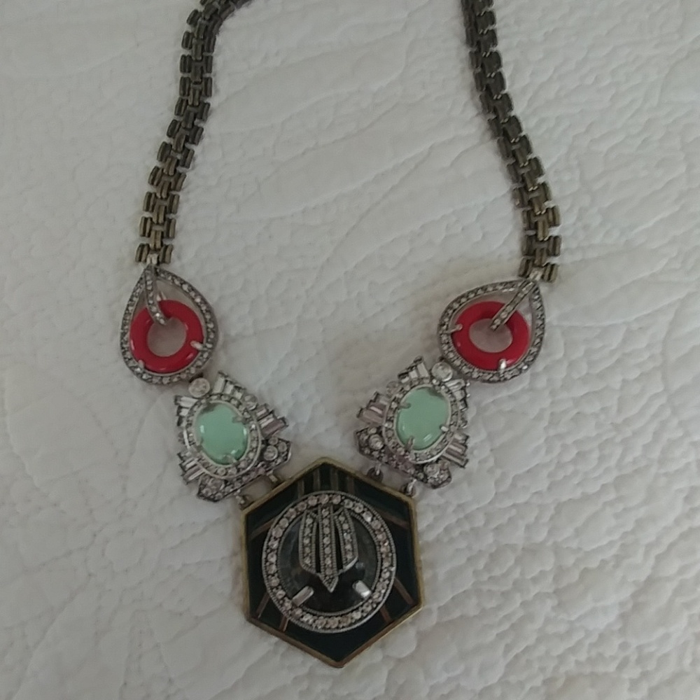 Ladies necklace